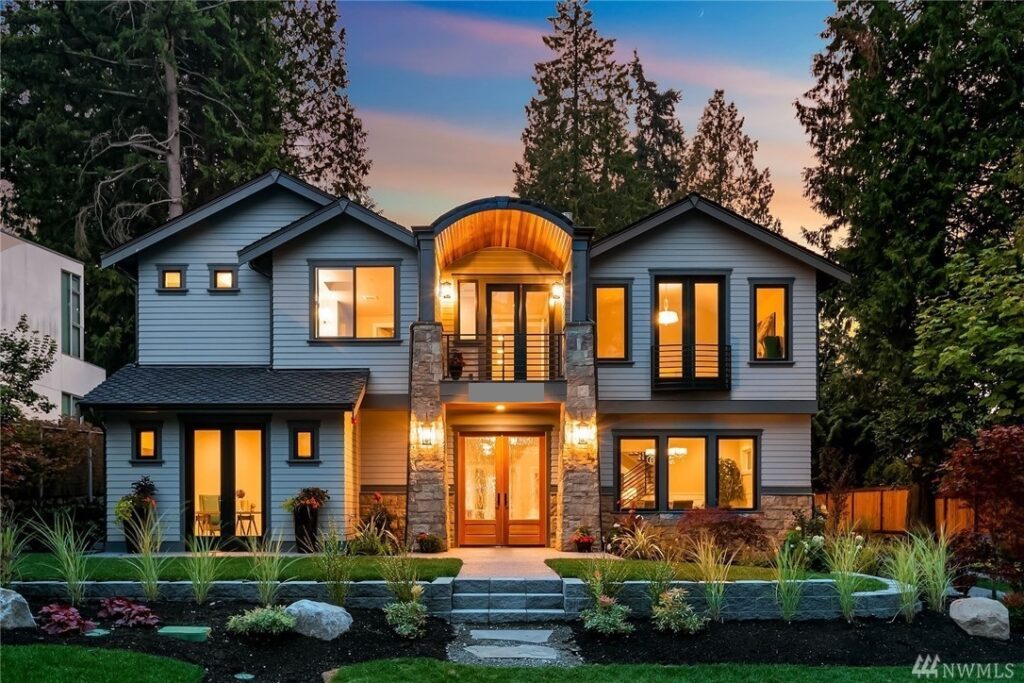 Custom Home at Night Modern home at night, designed by Seattle residential architects from Architectural Innovations