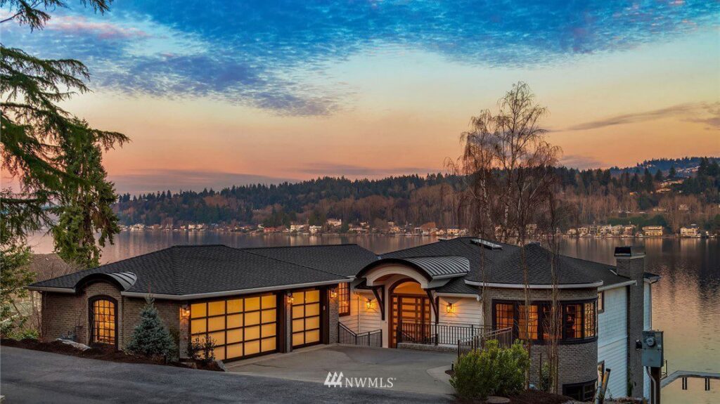 01 Seattle lake house custom home built by Architectural Innovations exterior image